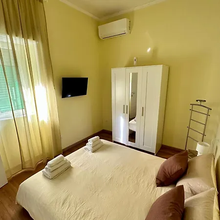 Napule House - In Centro נאפולי